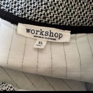 WORKSHOP Sz XL Black White Chevron Print Ribbed Knitted Mock Neck Sweatshirt